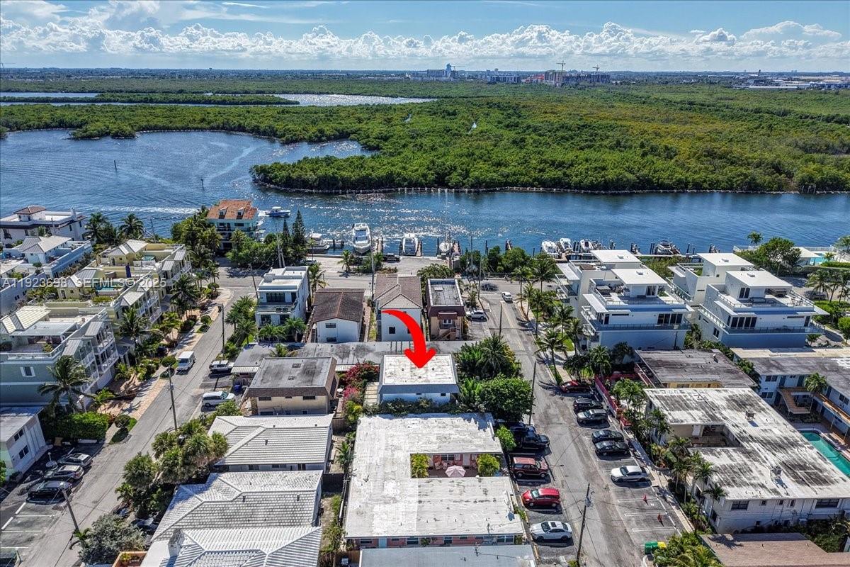 HOLLYWOOD CENTRAL BEACH - Residential Lease