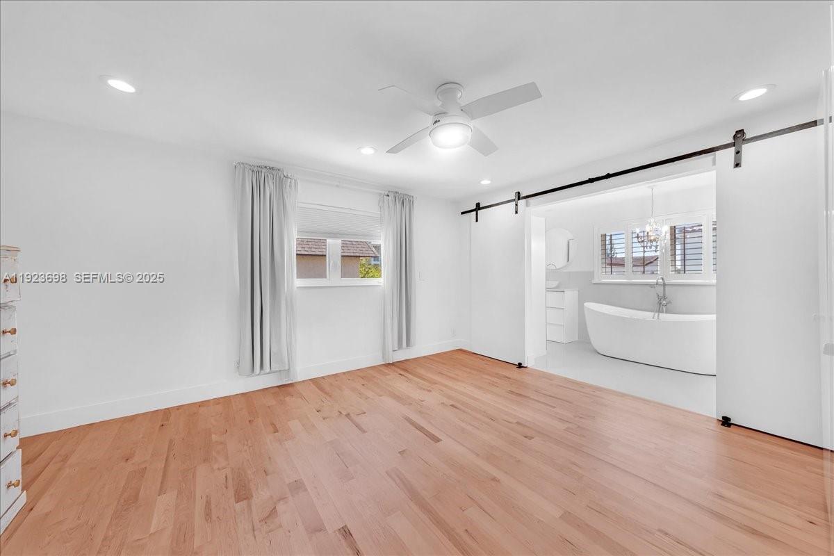 HOLLYWOOD CENTRAL BEACH - Residential Lease