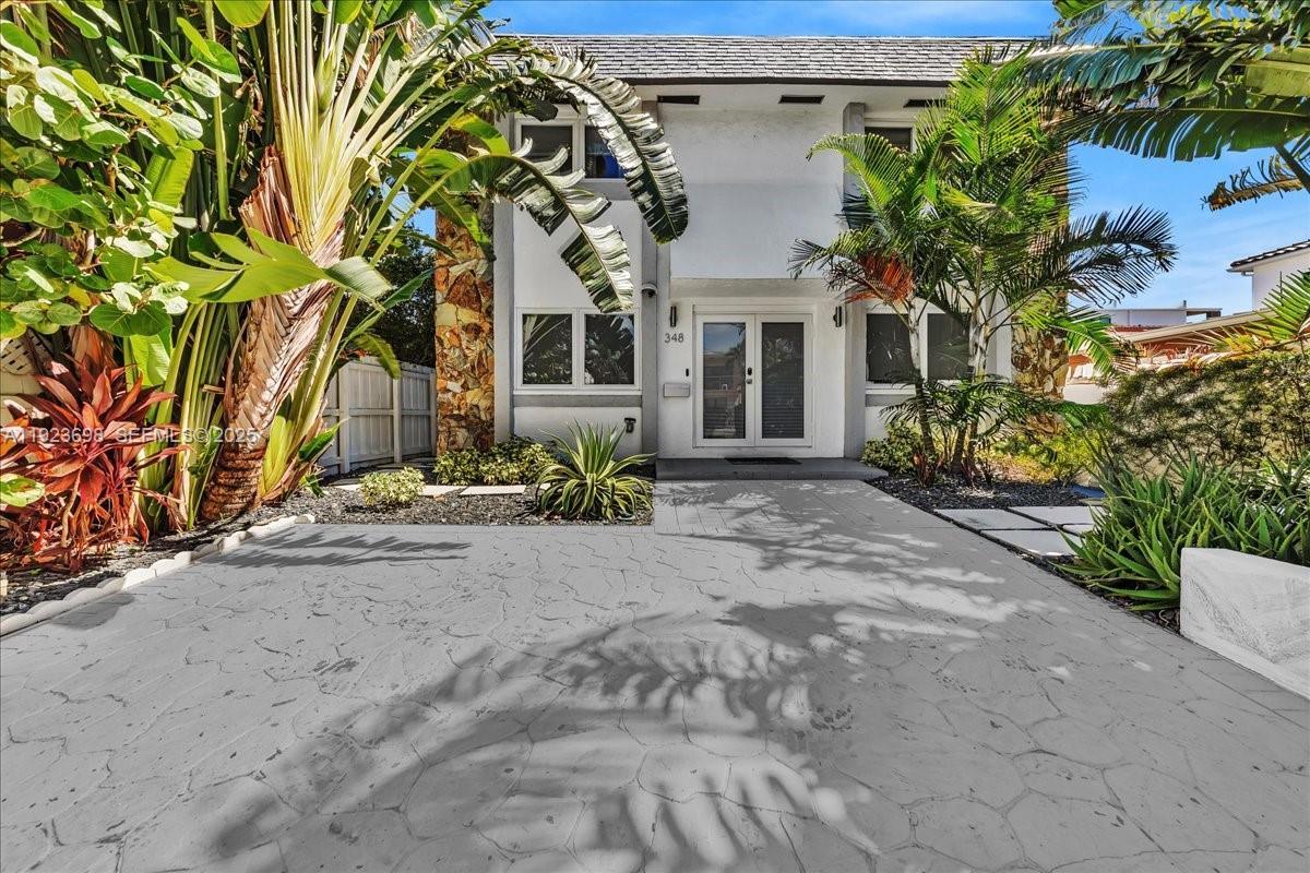 HOLLYWOOD CENTRAL BEACH - Residential Lease