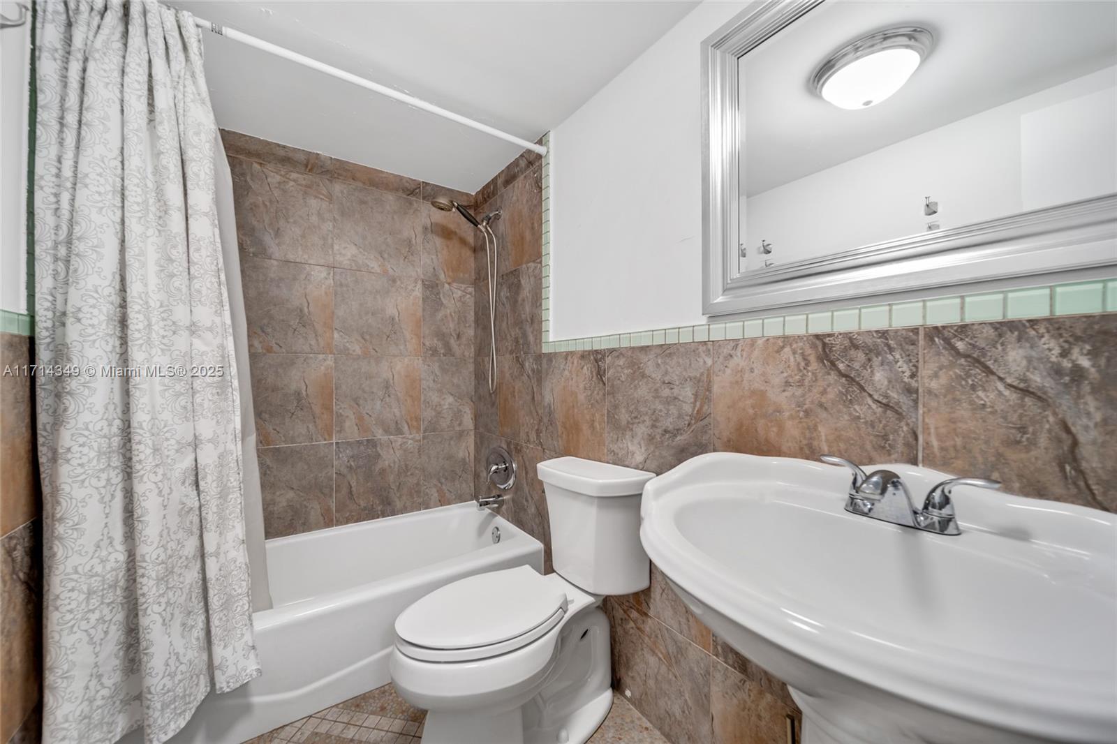 4250 Galt Ocean Dr 3G