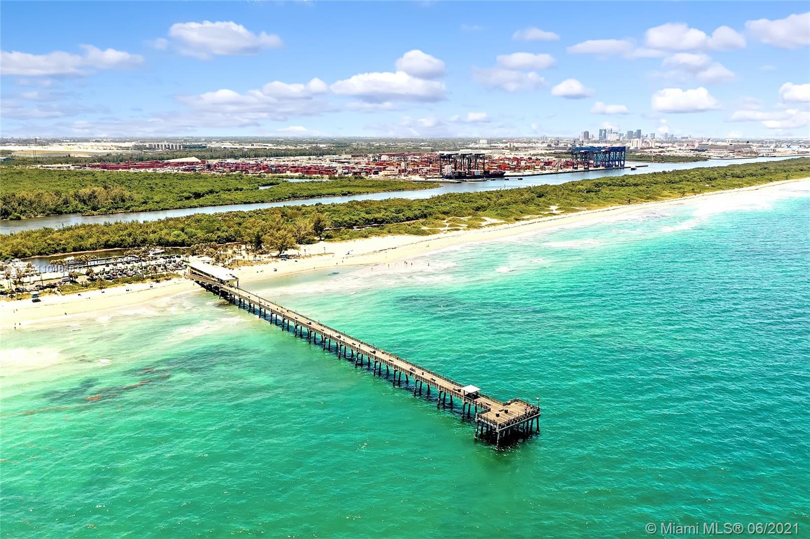 HOLLYWOOD CENTRAL REACH - Residential