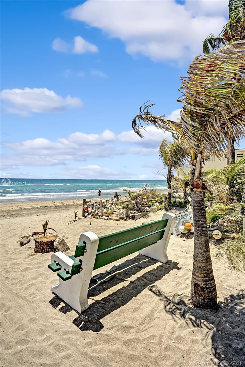 HOLLYWOOD CENTRAL REACH - Residential