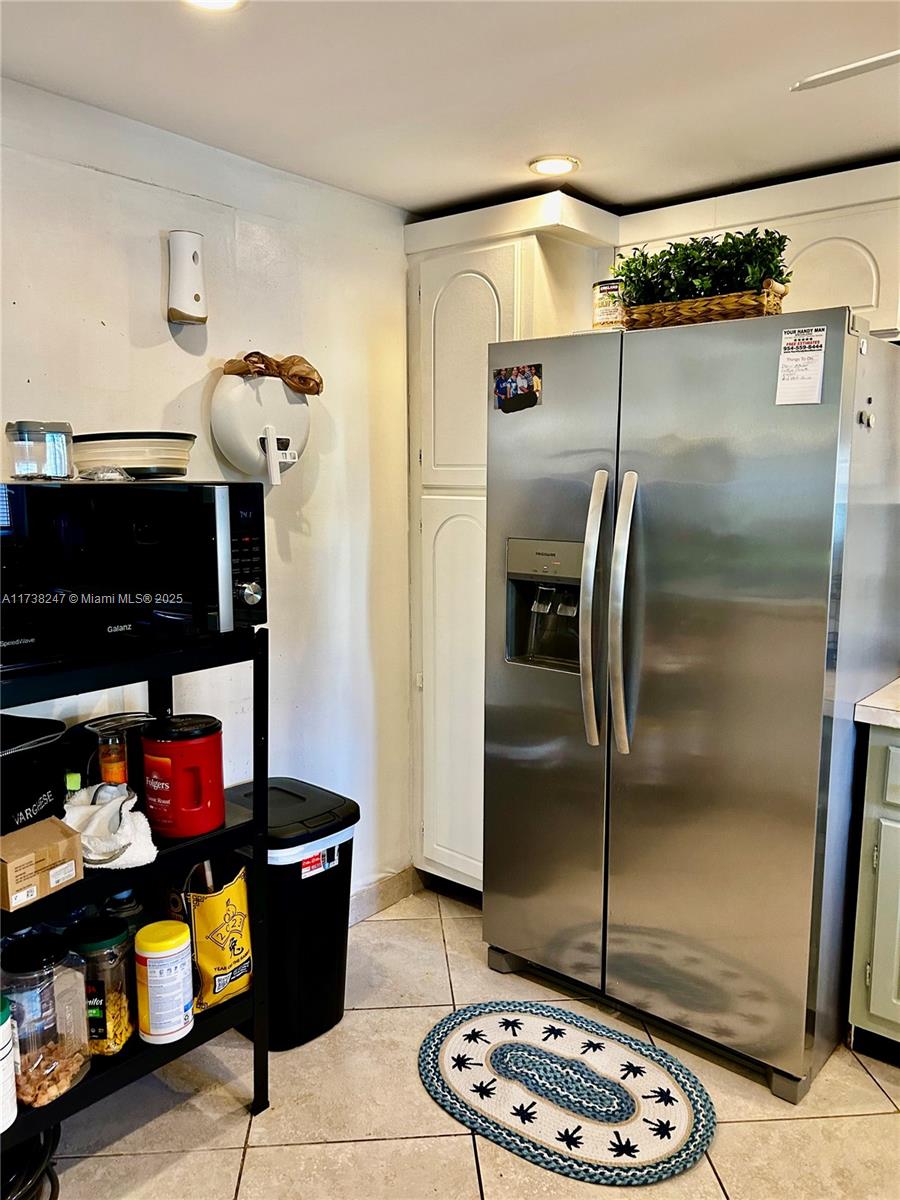 HOLLYBROOK GOLF AND - Residential