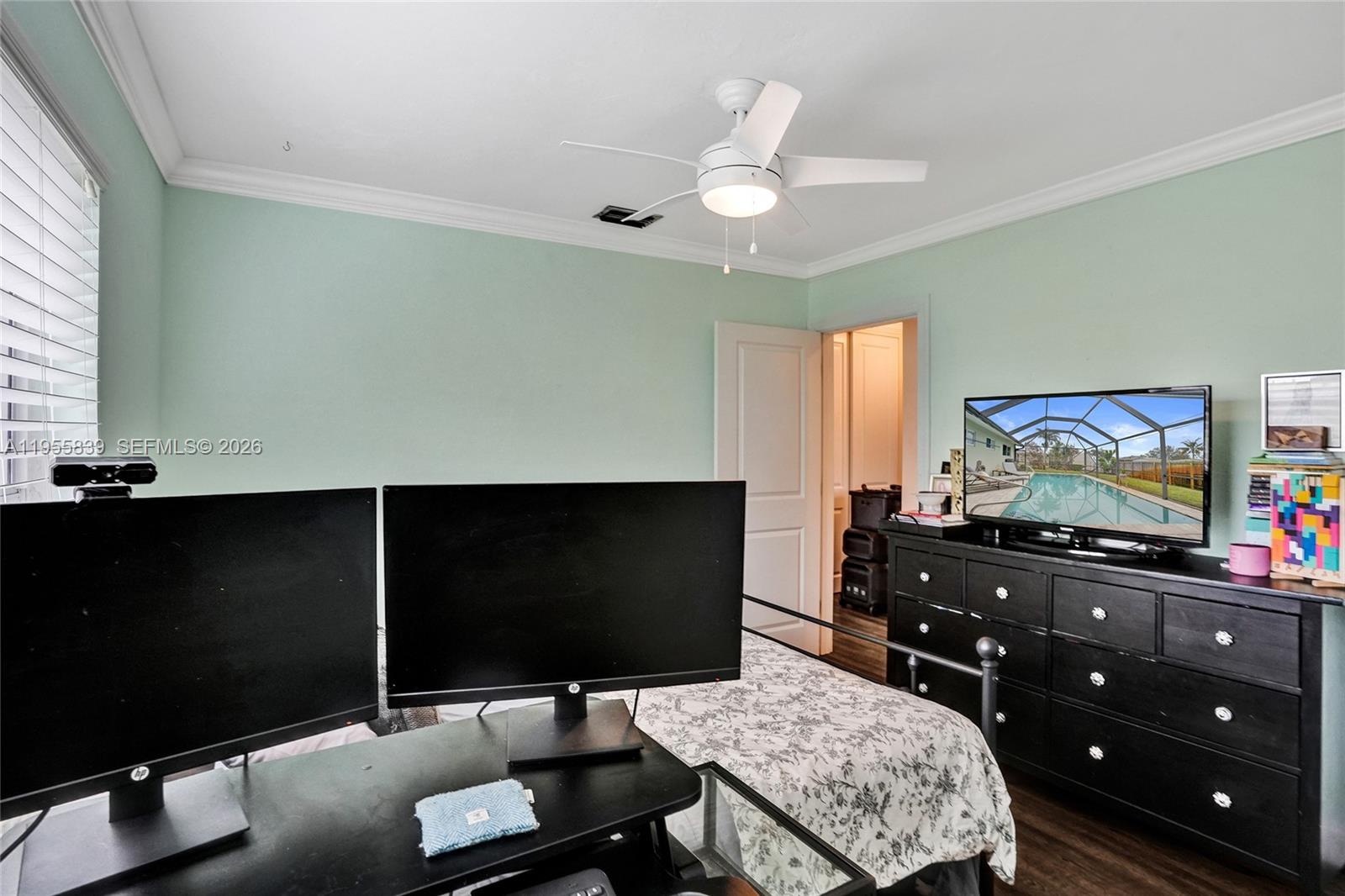 FAIRFAX BROLLIAR ADD SEC - Residential