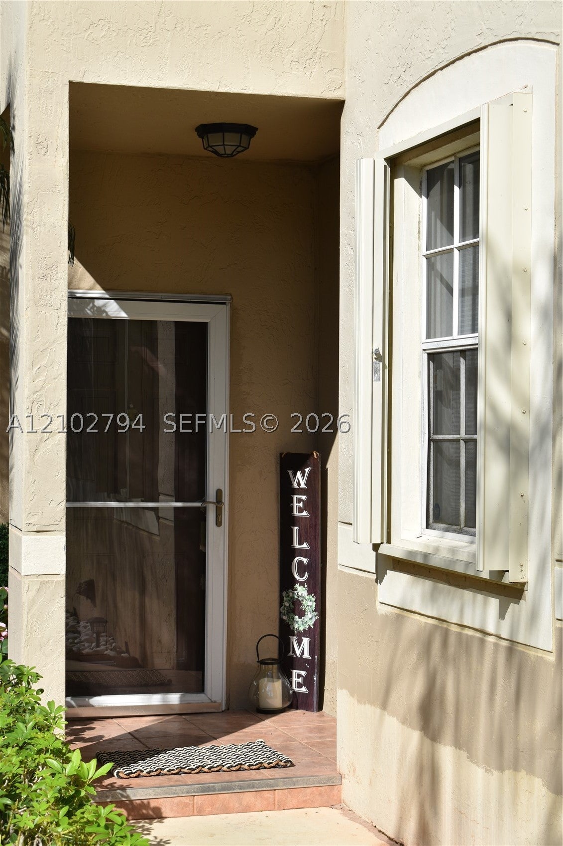 952 Sevilla Cir