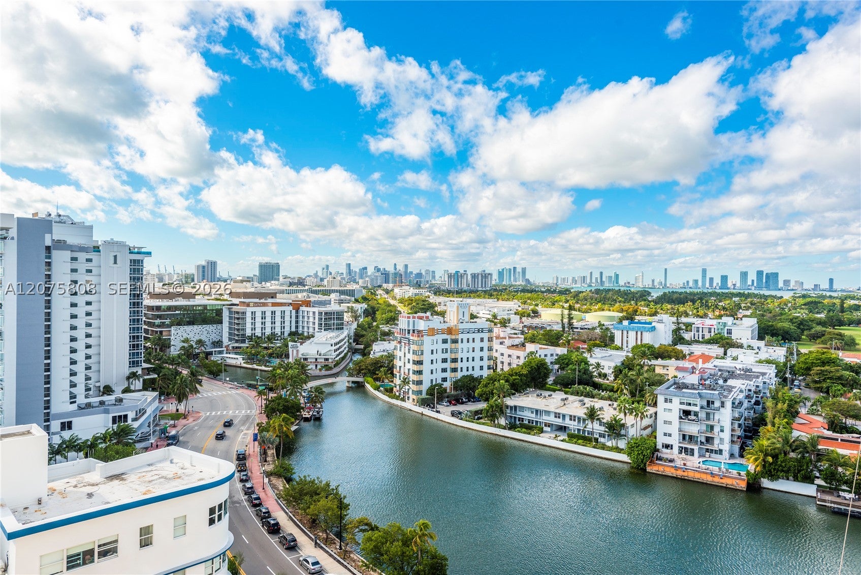 2555 Collins Ave 1714