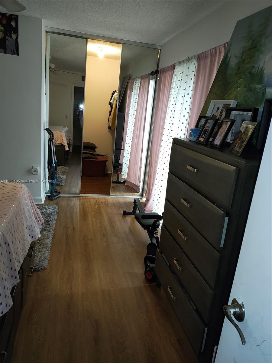 HERITAGE VILLAGE OF P B L - Residential
