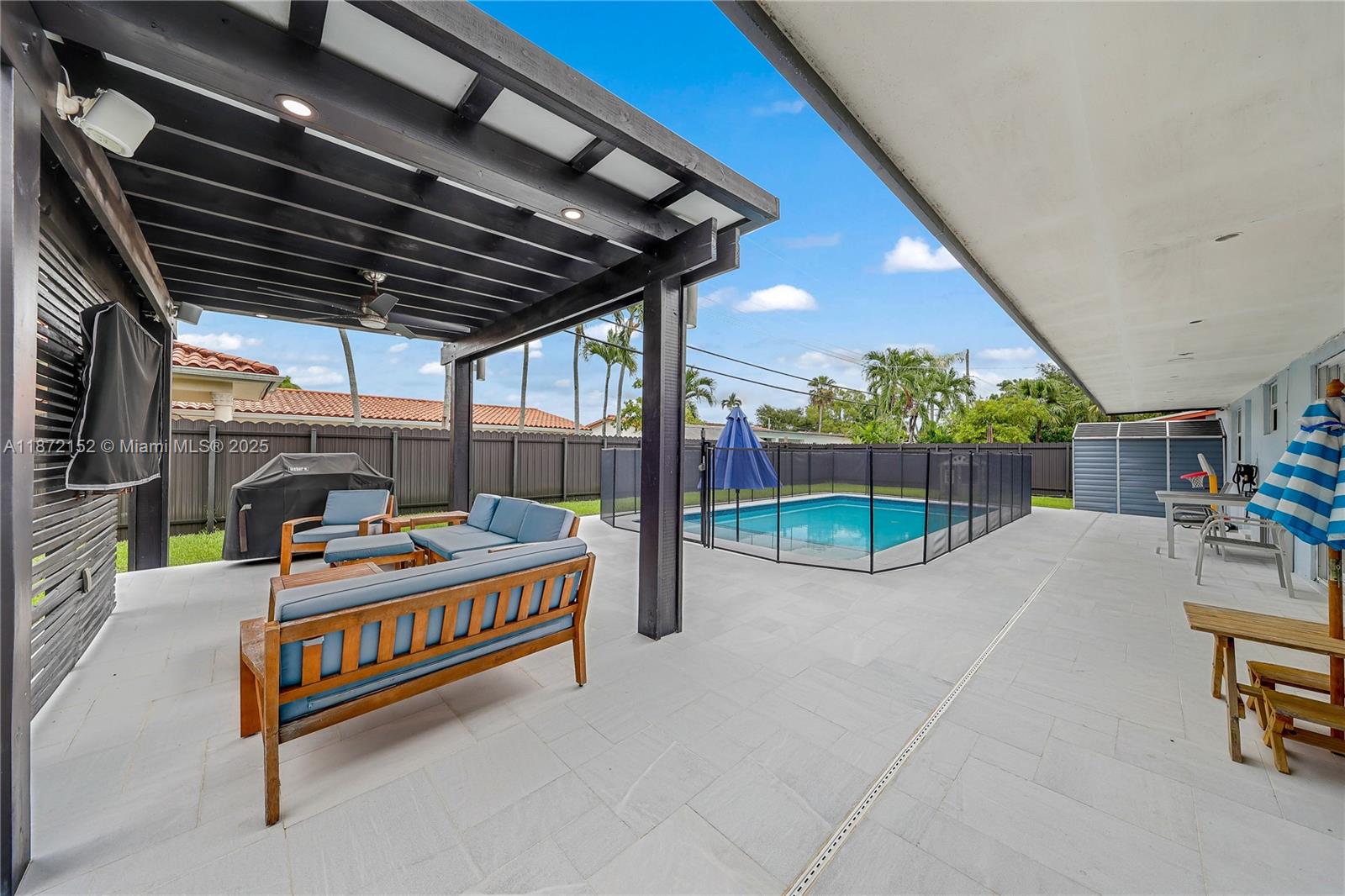 DARLINGTON MANOR - Residential