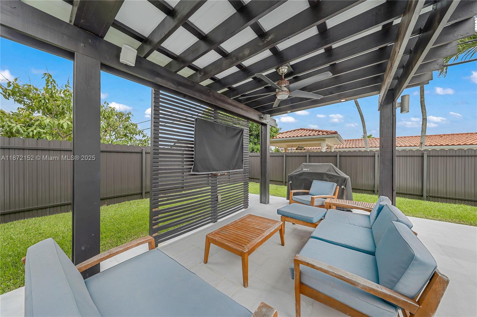 DARLINGTON MANOR - Residential