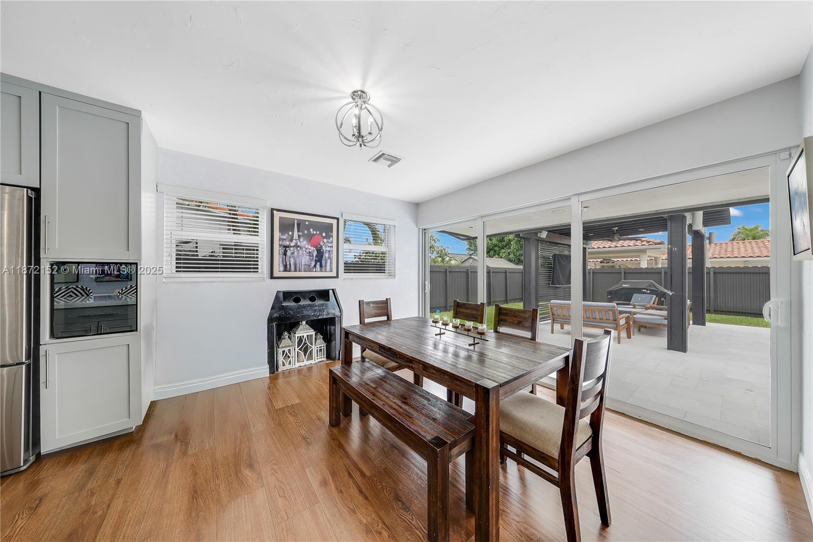 DARLINGTON MANOR - Residential