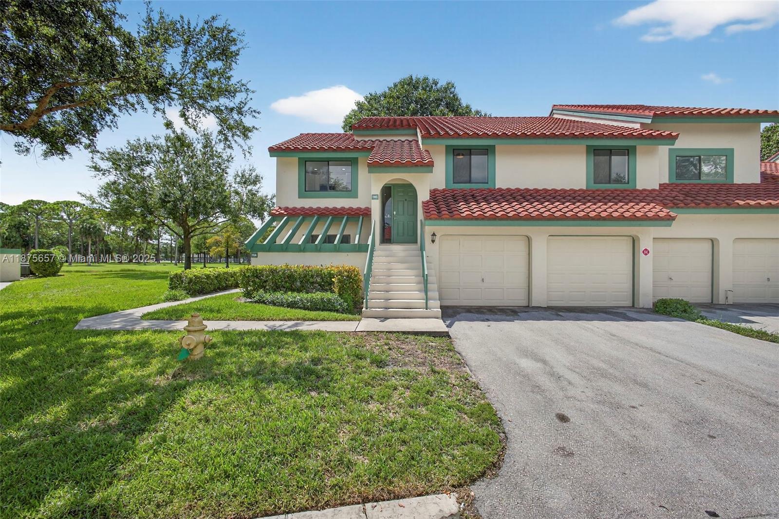 LEXINGTON GREEN CONDO - Residential