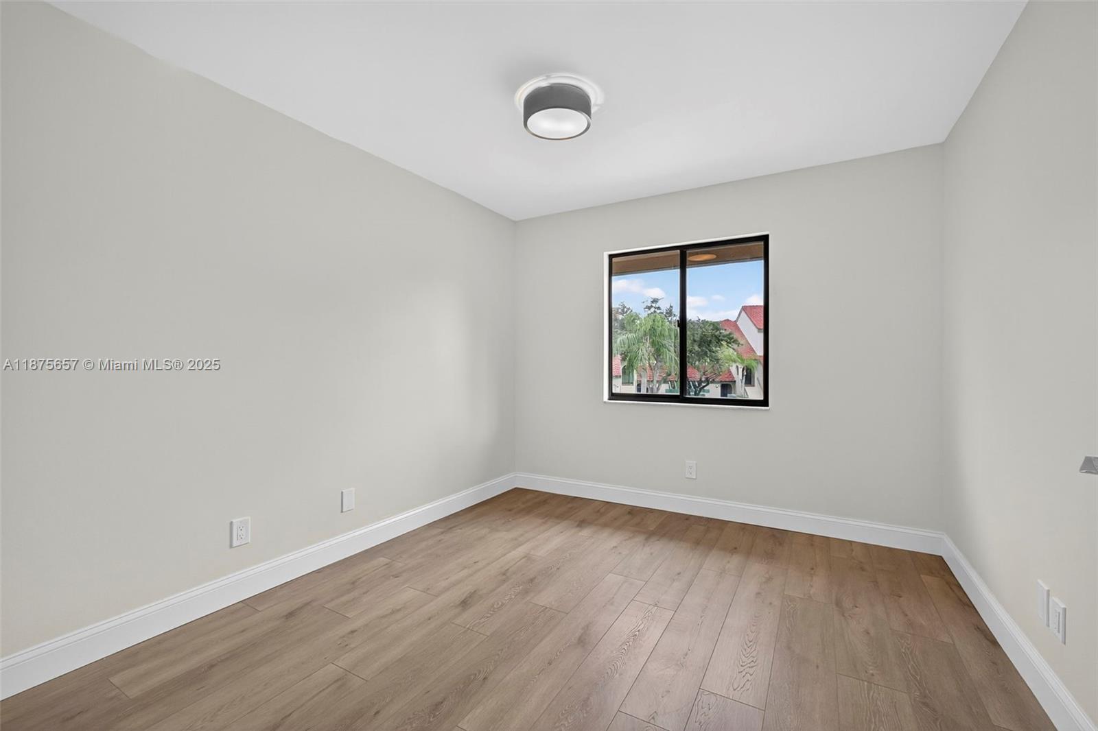 LEXINGTON GREEN CONDO - Residential