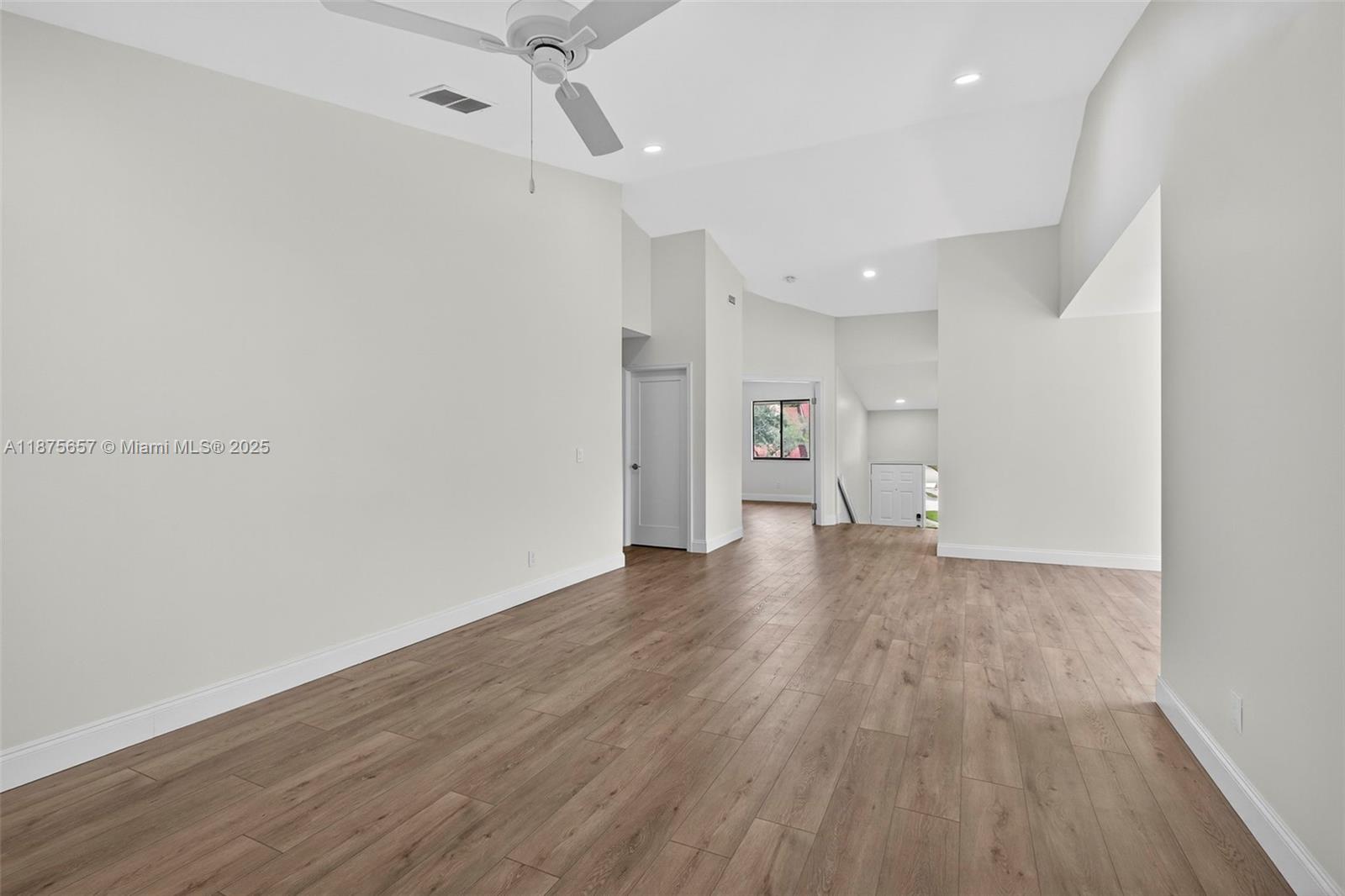 LEXINGTON GREEN CONDO - Residential