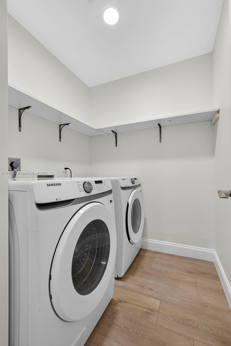 LEXINGTON GREEN CONDO - Residential