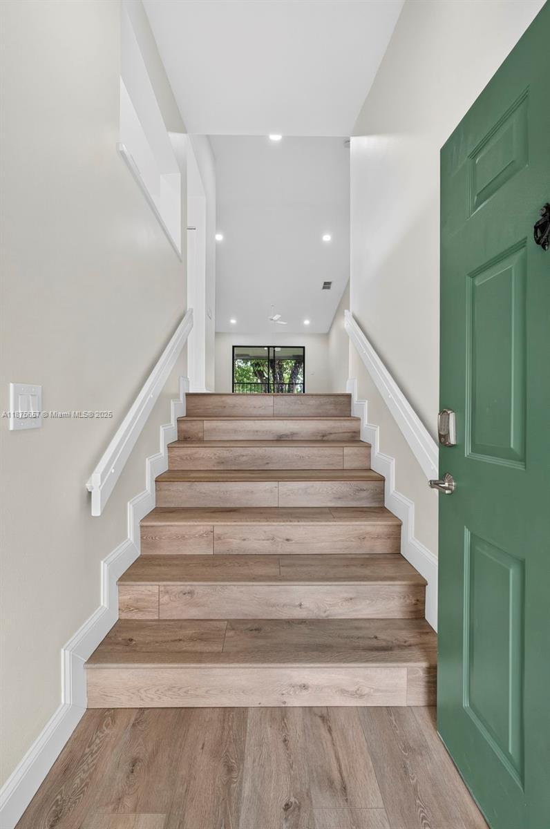 LEXINGTON GREEN CONDO - Residential