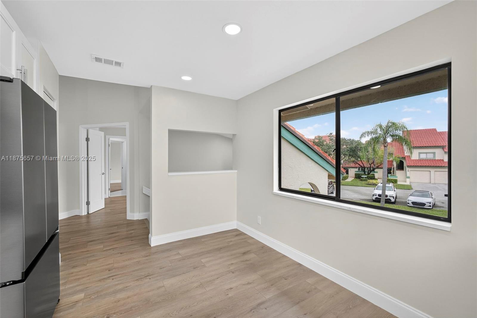 LEXINGTON GREEN CONDO - Residential