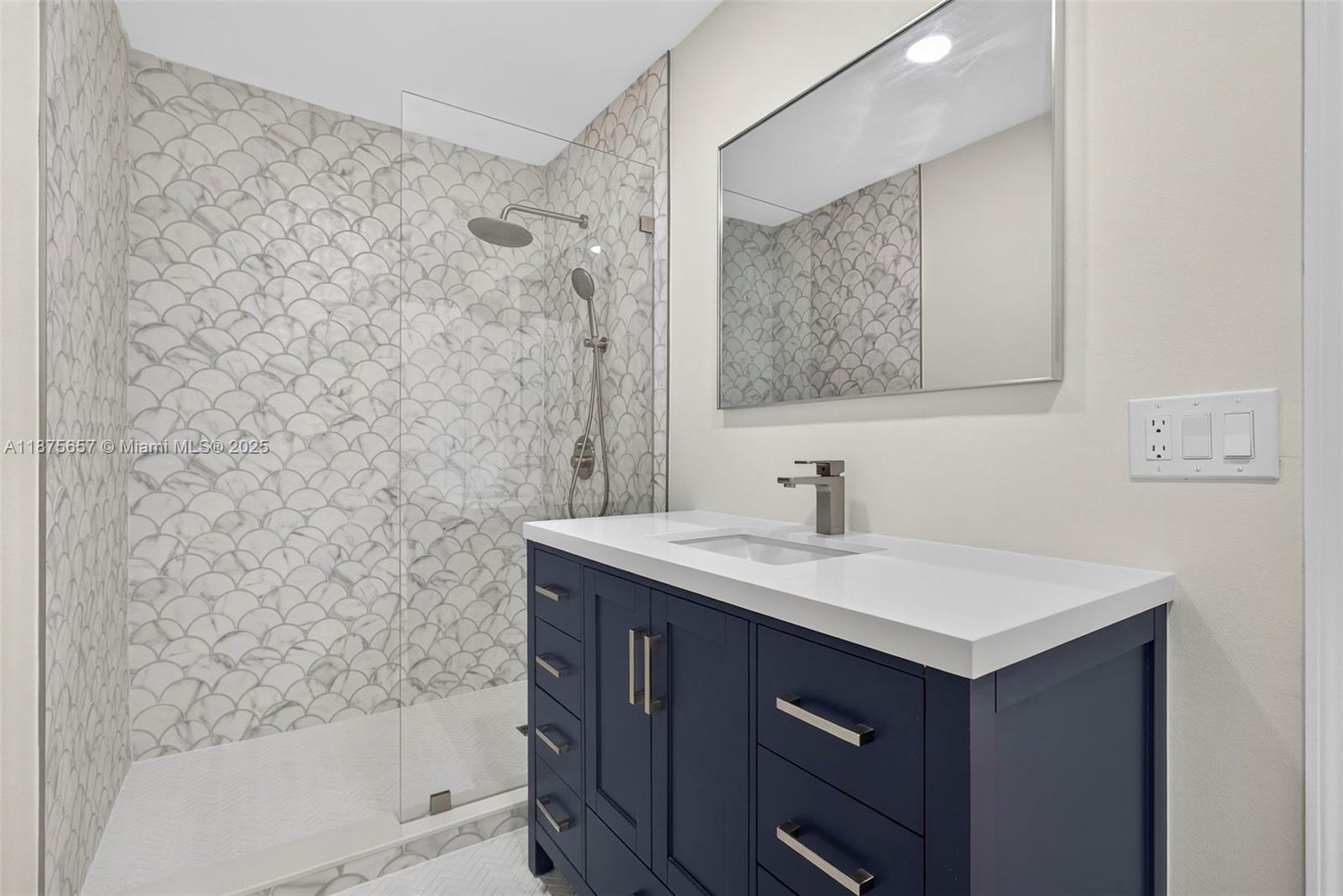 LEXINGTON GREEN CONDO - Residential