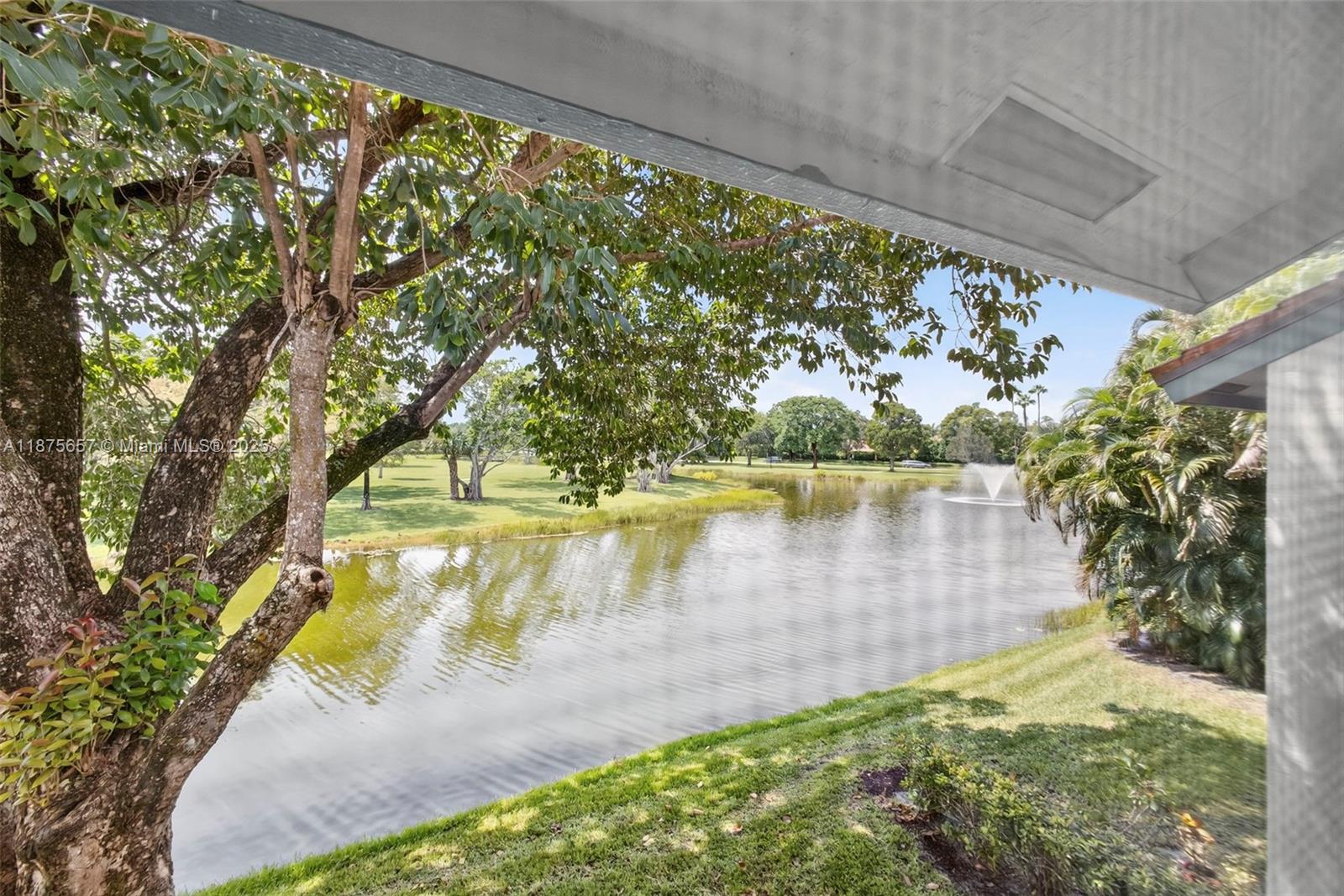 LEXINGTON GREEN CONDO - Residential