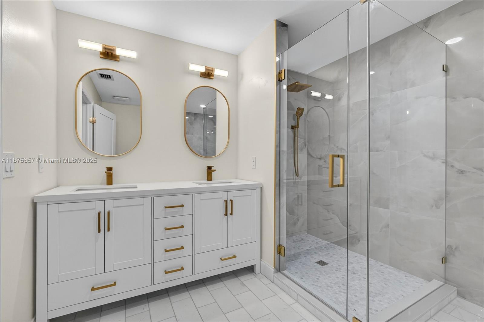 LEXINGTON GREEN CONDO - Residential