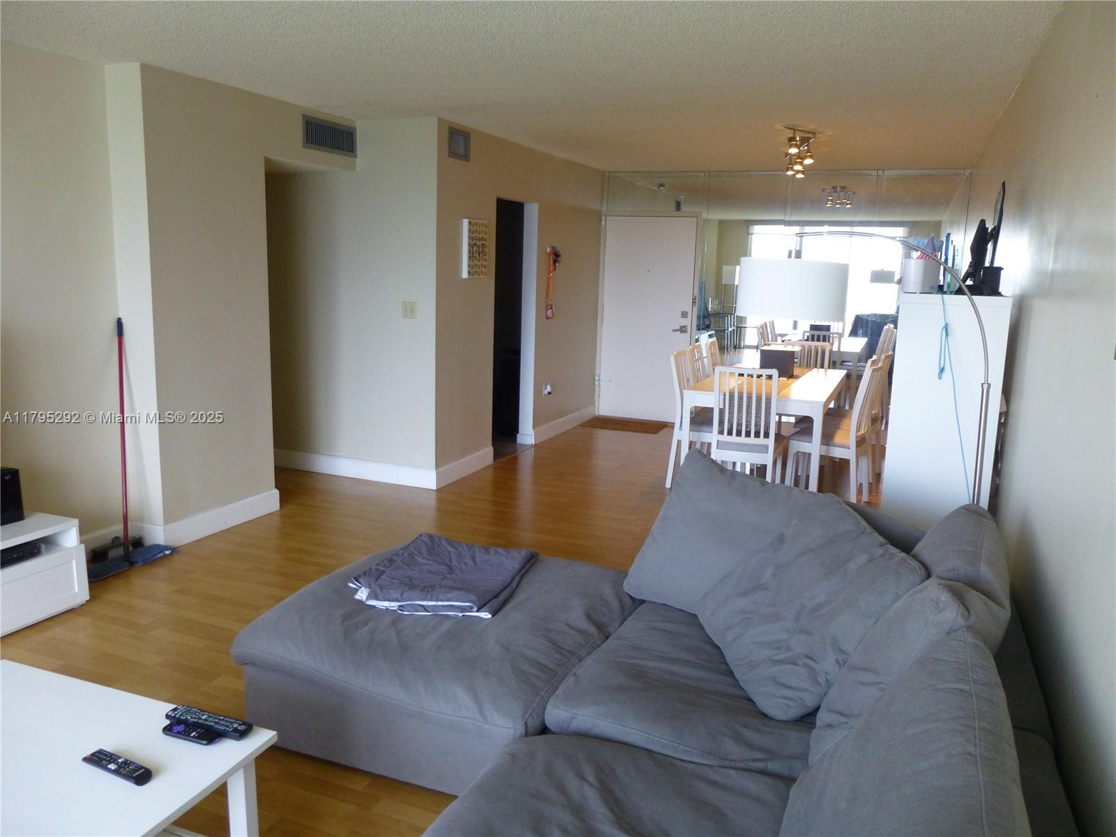 ADMIRALS PORT CONDO WEST - Residential