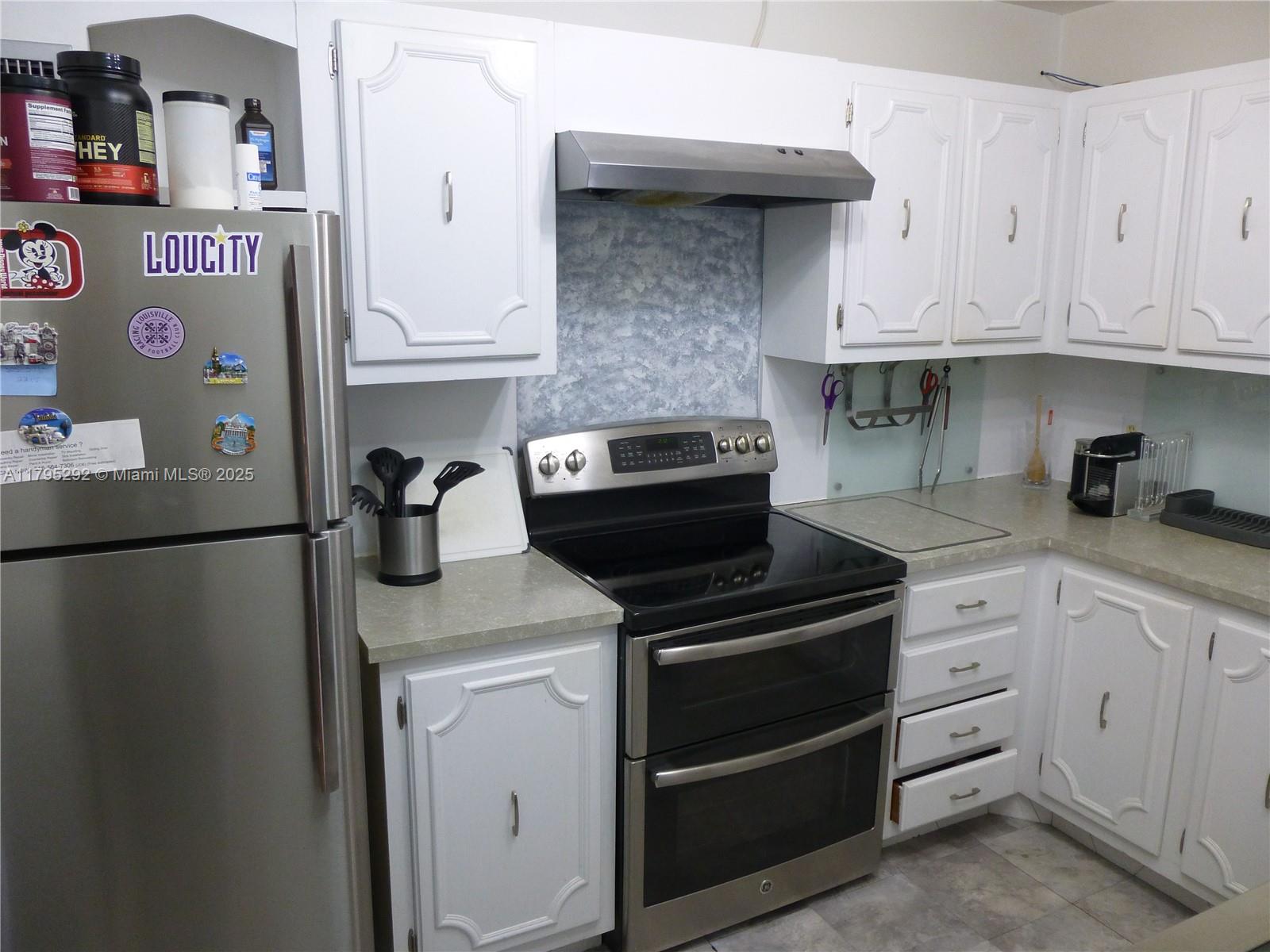 ADMIRALS PORT CONDO WEST - Residential