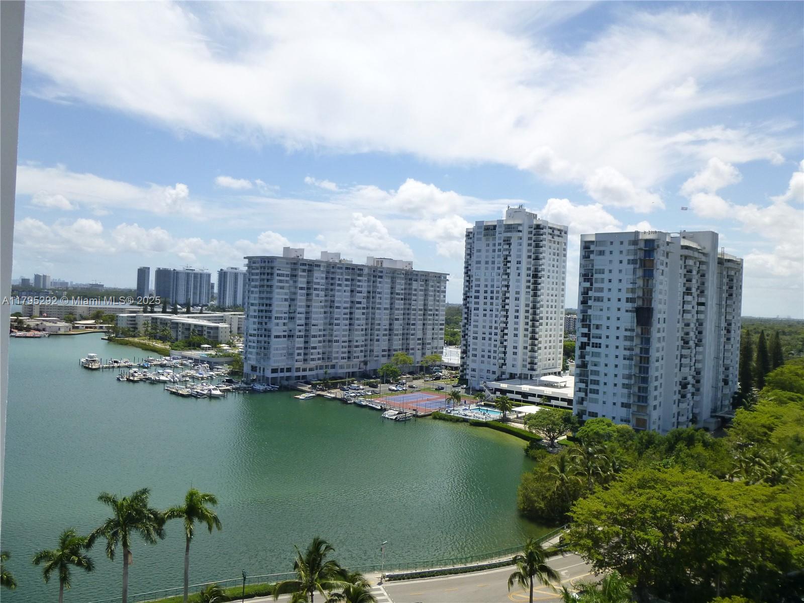 ADMIRALS PORT CONDO WEST - Residential