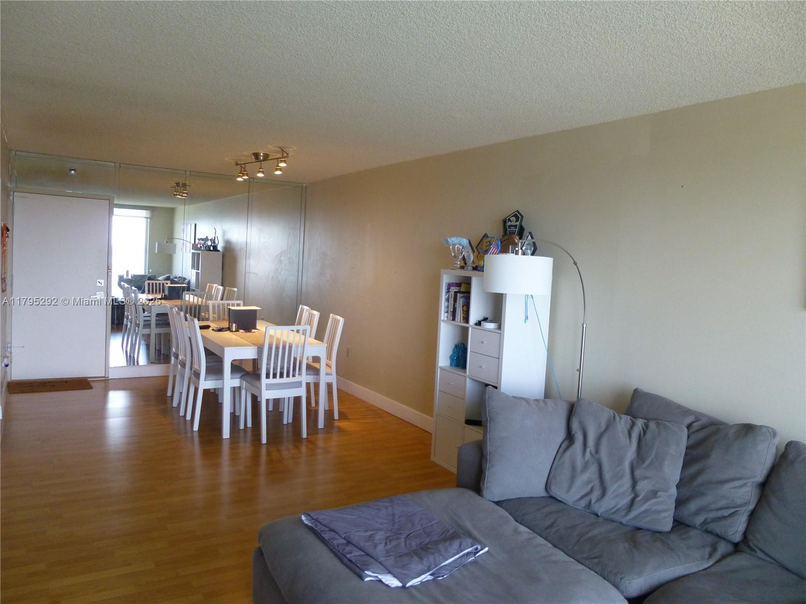 ADMIRALS PORT CONDO WEST - Residential