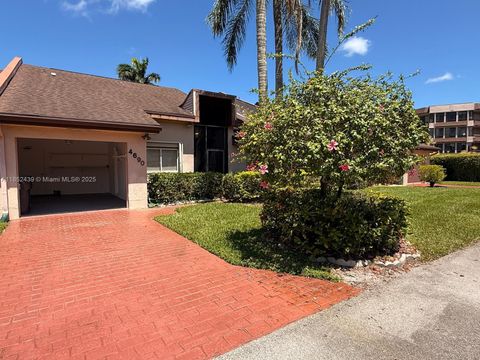 4690 S Fountains Dr S Lake Worth FL 33467