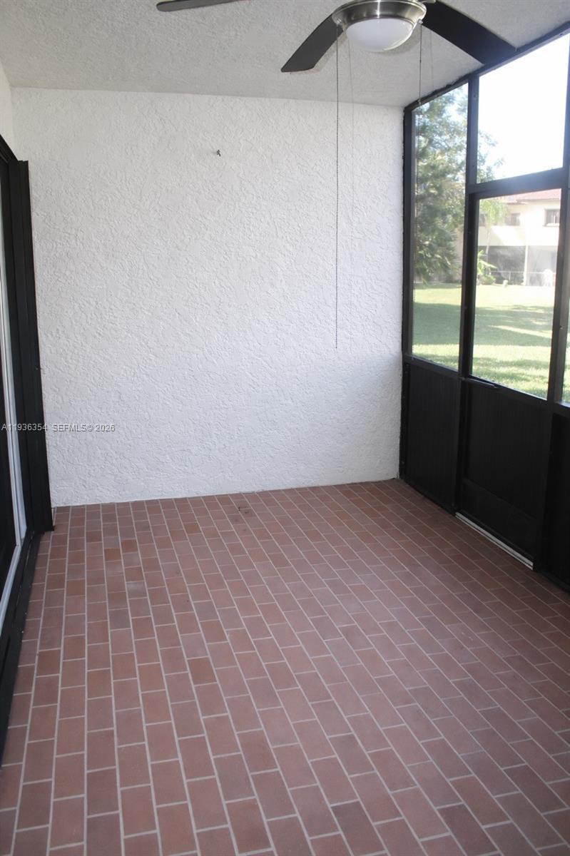 SPRINGTREE LAKES - Residential