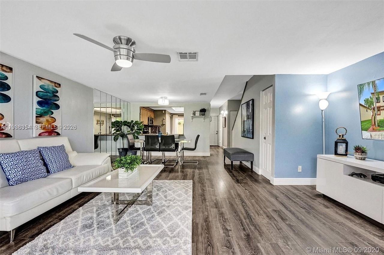 SPRINGTREE LAKES - Residential