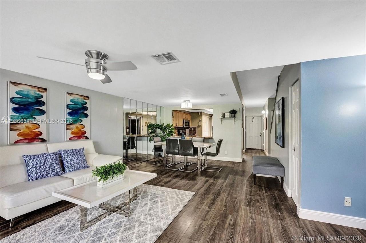 SPRINGTREE LAKES - Residential