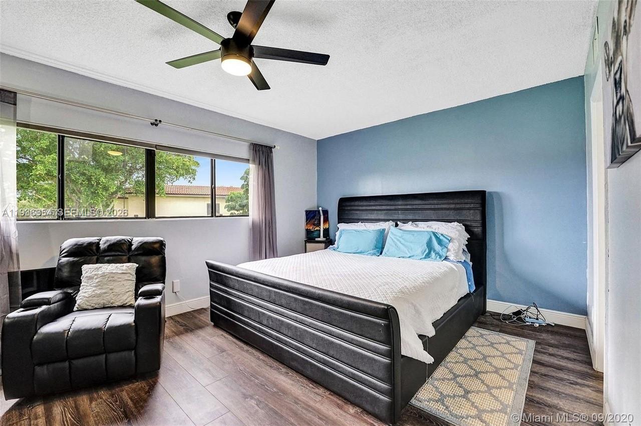 SPRINGTREE LAKES - Residential