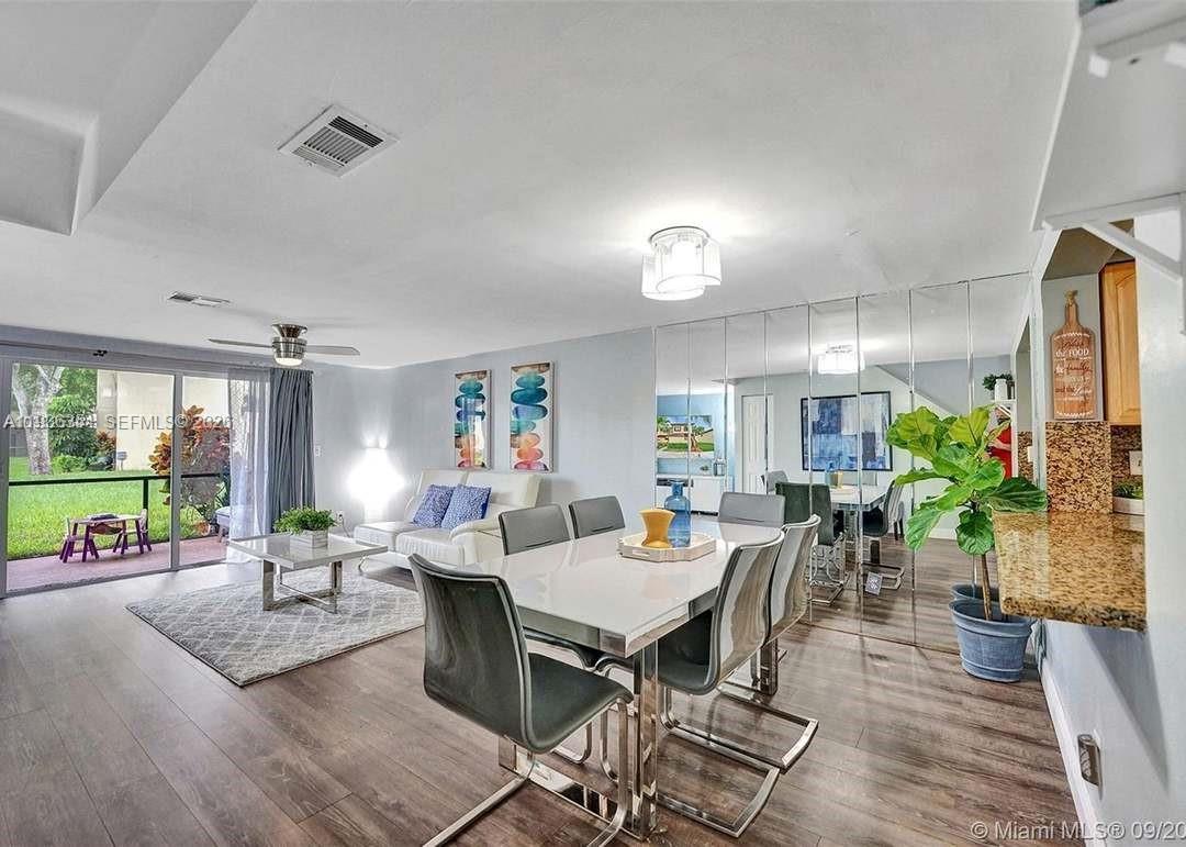 SPRINGTREE LAKES - Residential