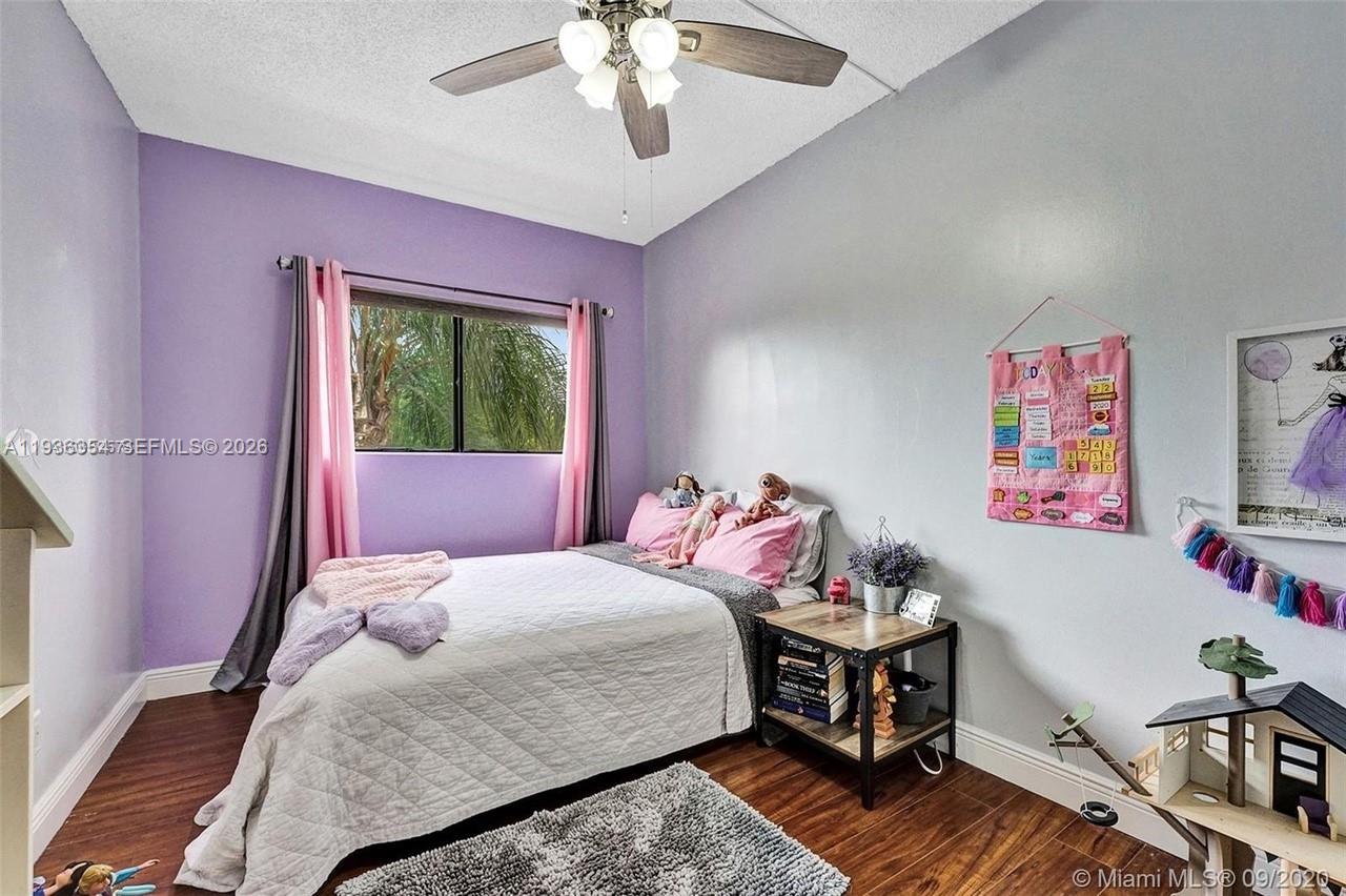 SPRINGTREE LAKES - Residential