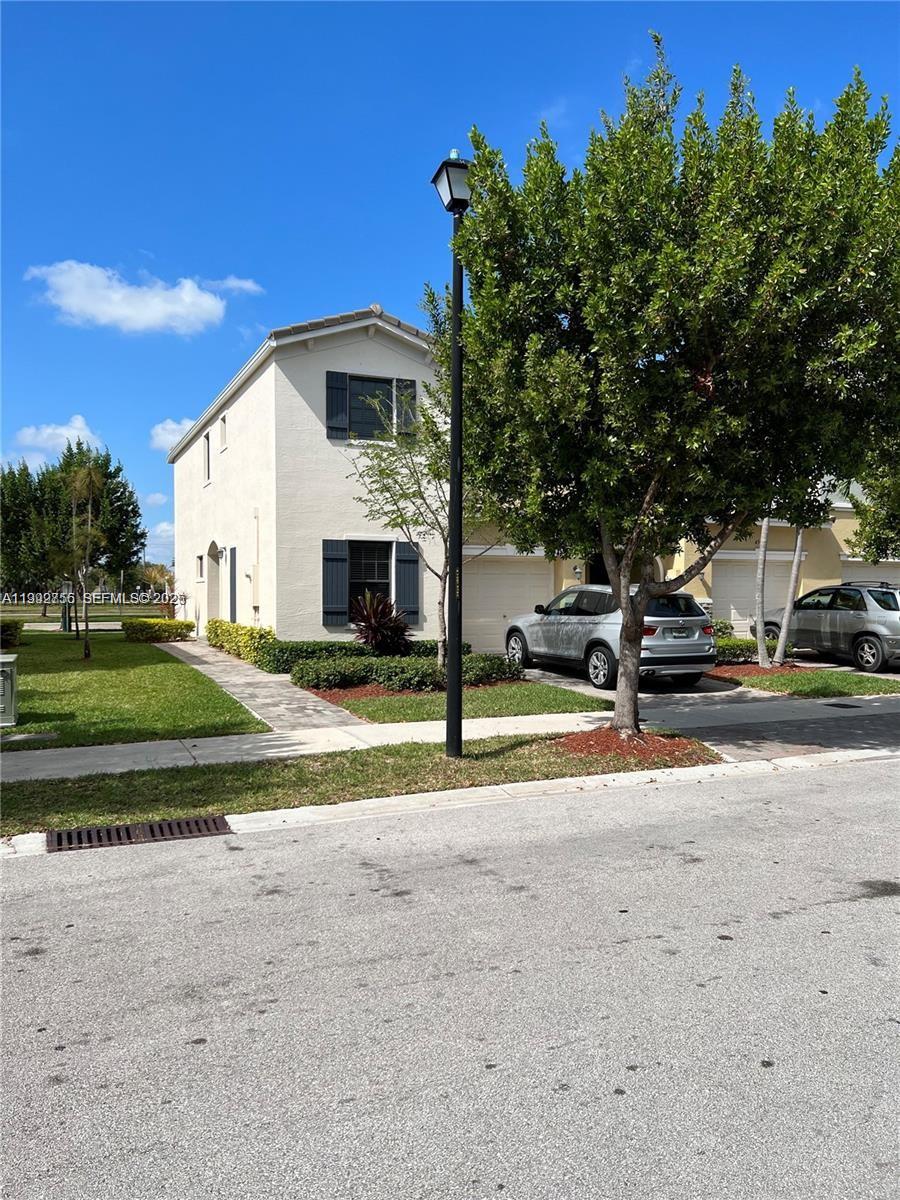 Champion Lakes - Residential Lease