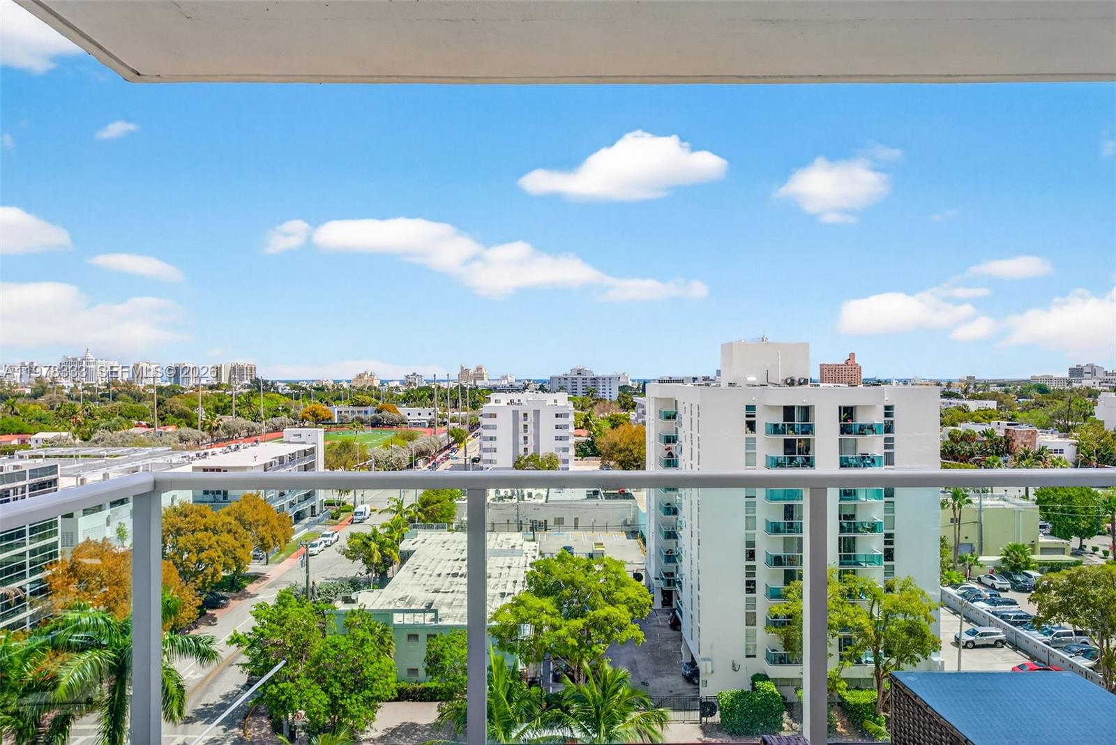 Mirador 1000 - Residential