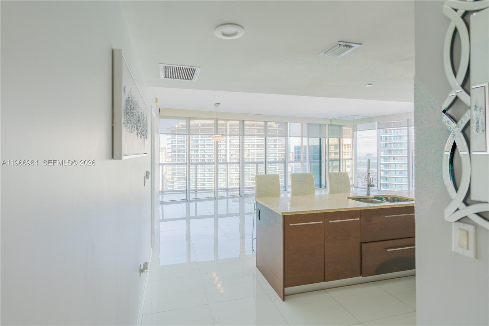 ICONBRICKELL CONDO NO 1 - Residential