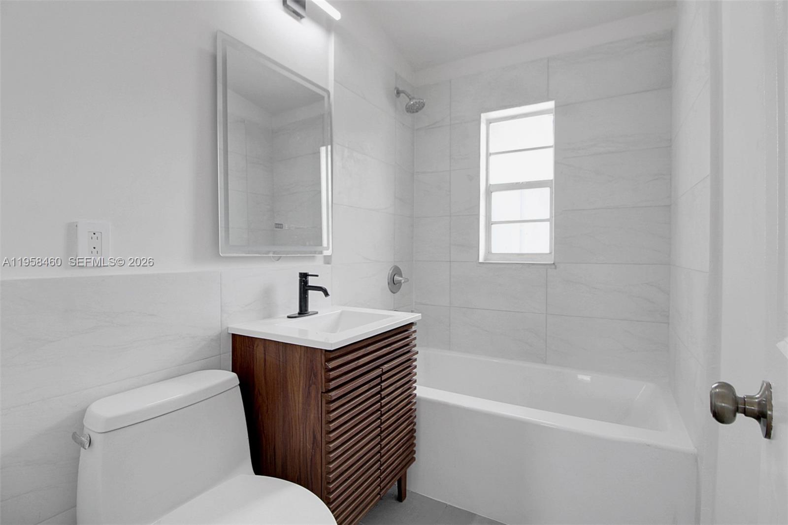 LAUDERDALE MANORS AMD PLA - Residential