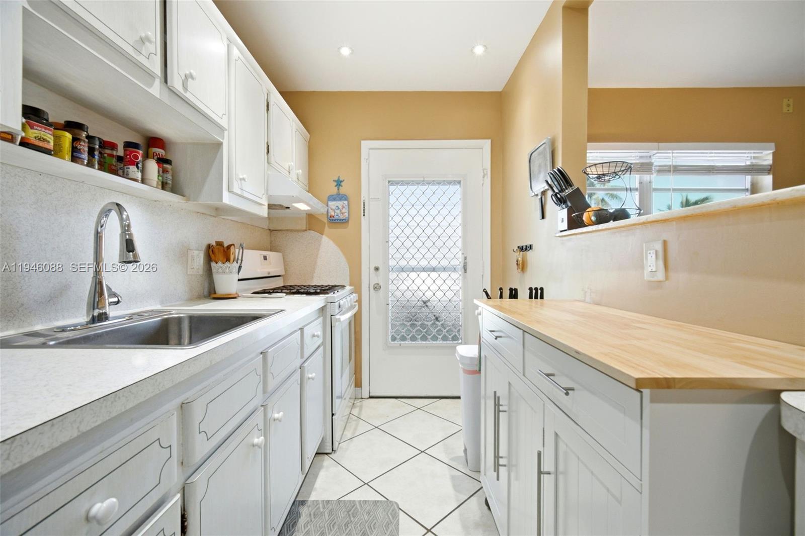 RO-MONT GARDENS ANDOVER C - Residential