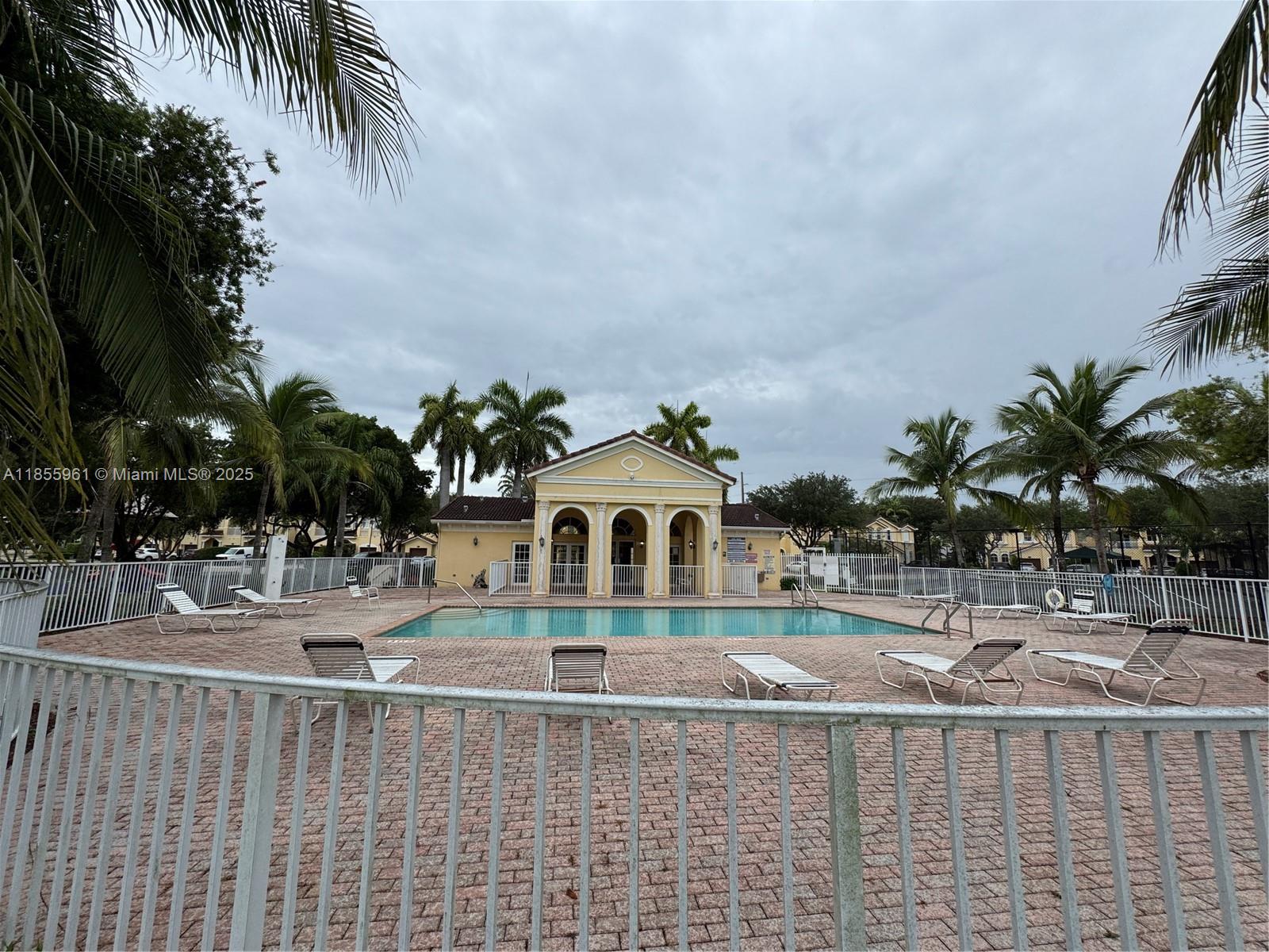 GRAND LAKES PHASE I - Residential