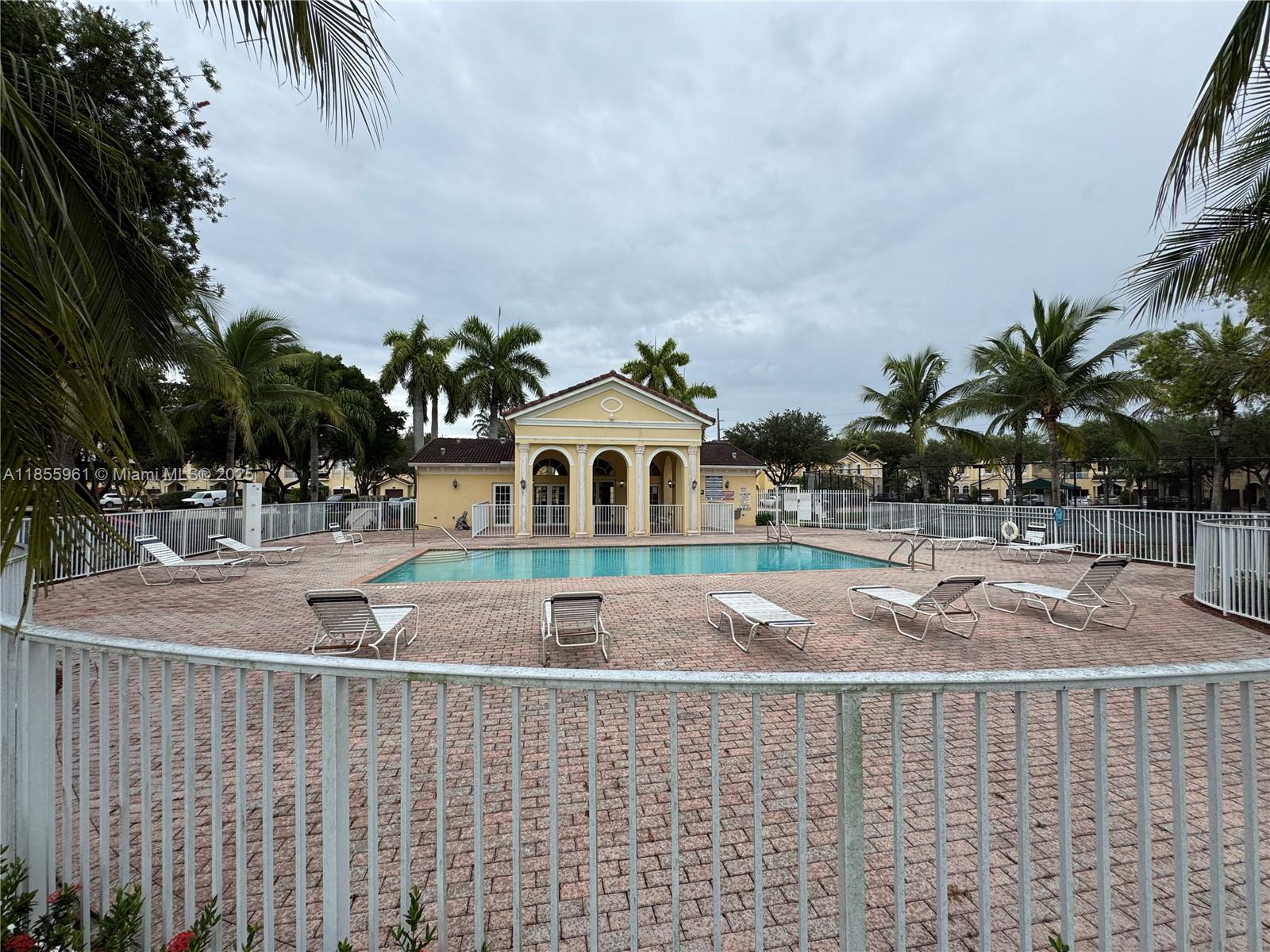 GRAND LAKES PHASE I - Residential