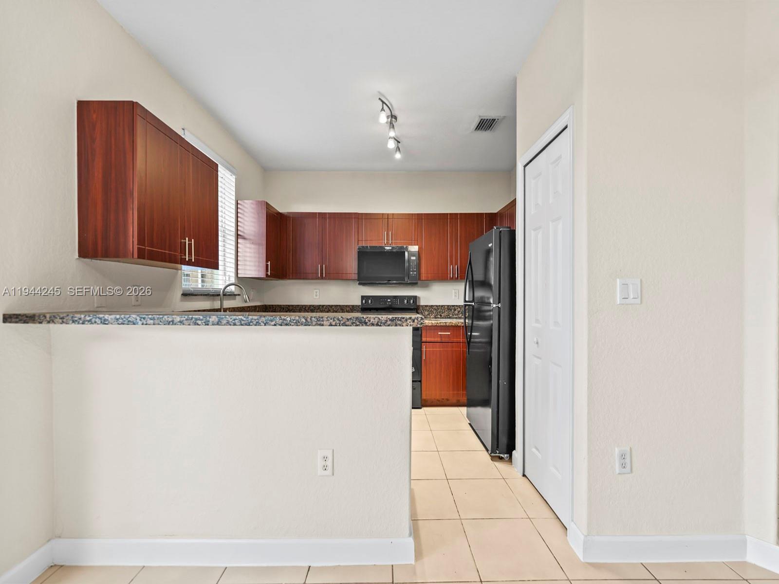 KEYS GARDEN - Residential