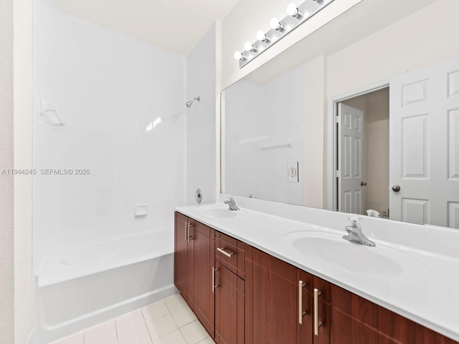 KEYS GARDEN - Residential