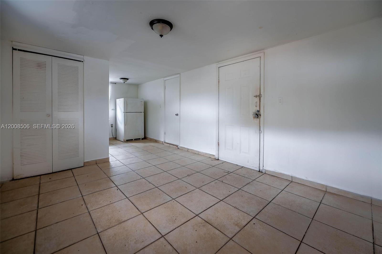 GRAPELAND - Residential Income