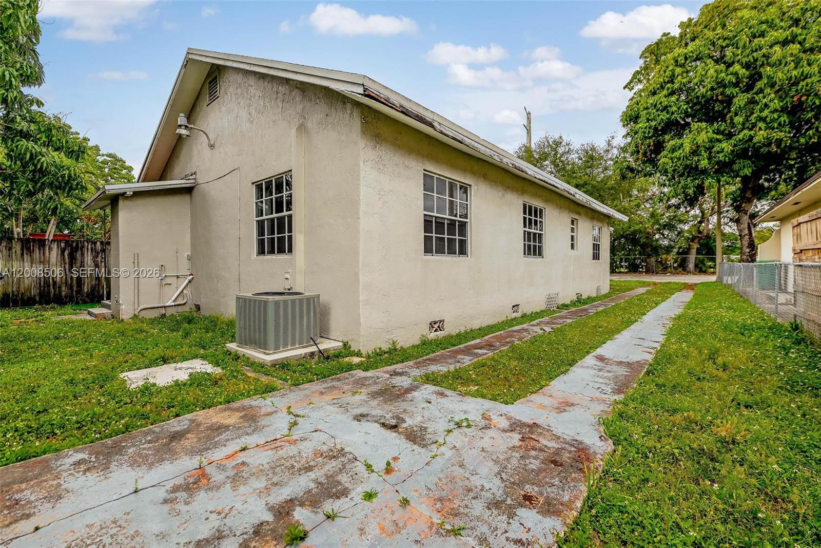 GRAPELAND - Residential Income