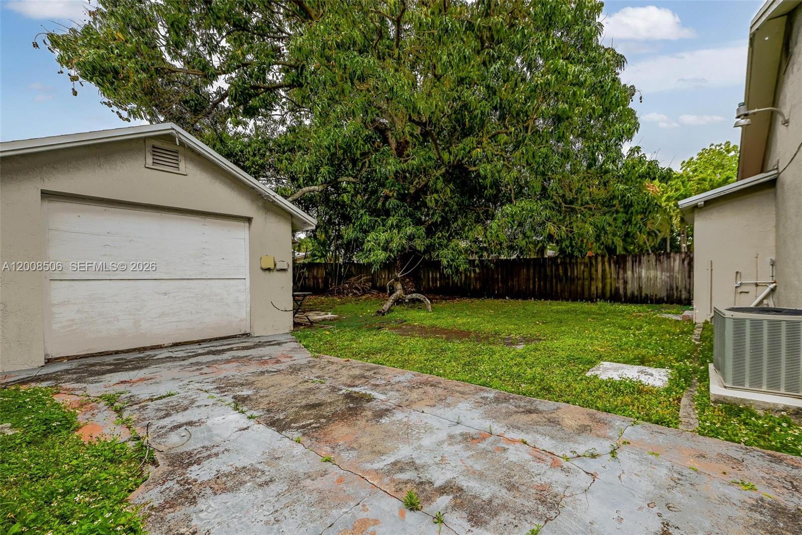 GRAPELAND - Residential Income