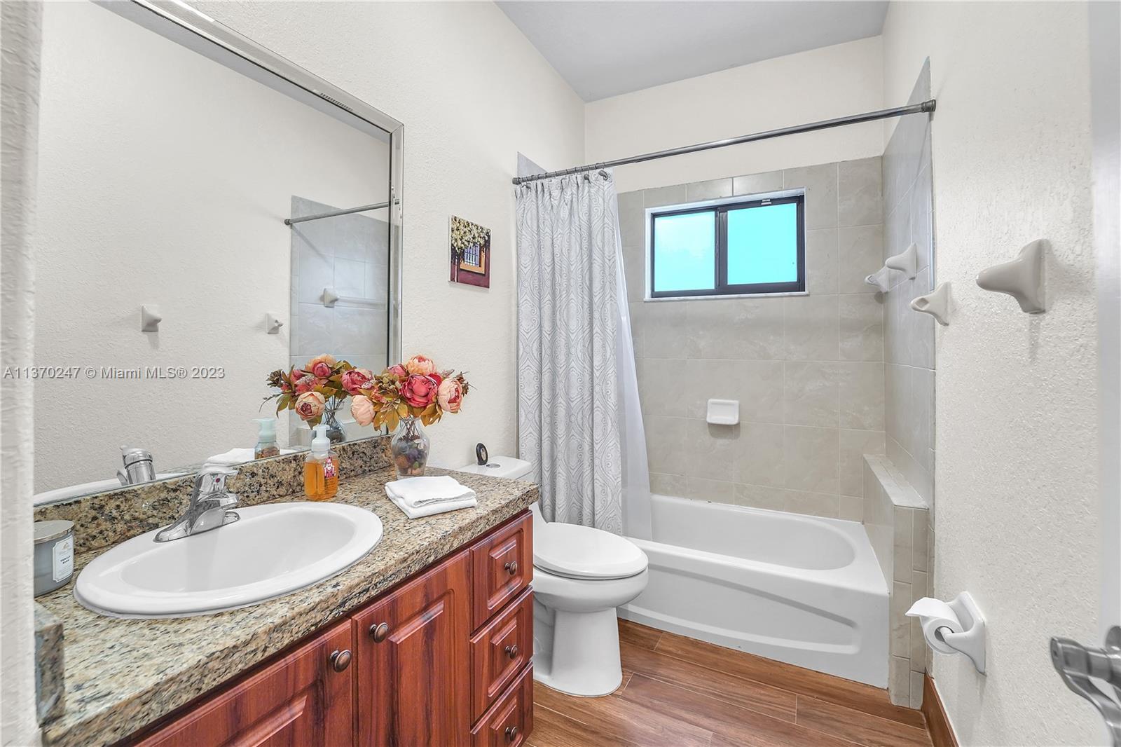 JEANNIE FOREST - Residential