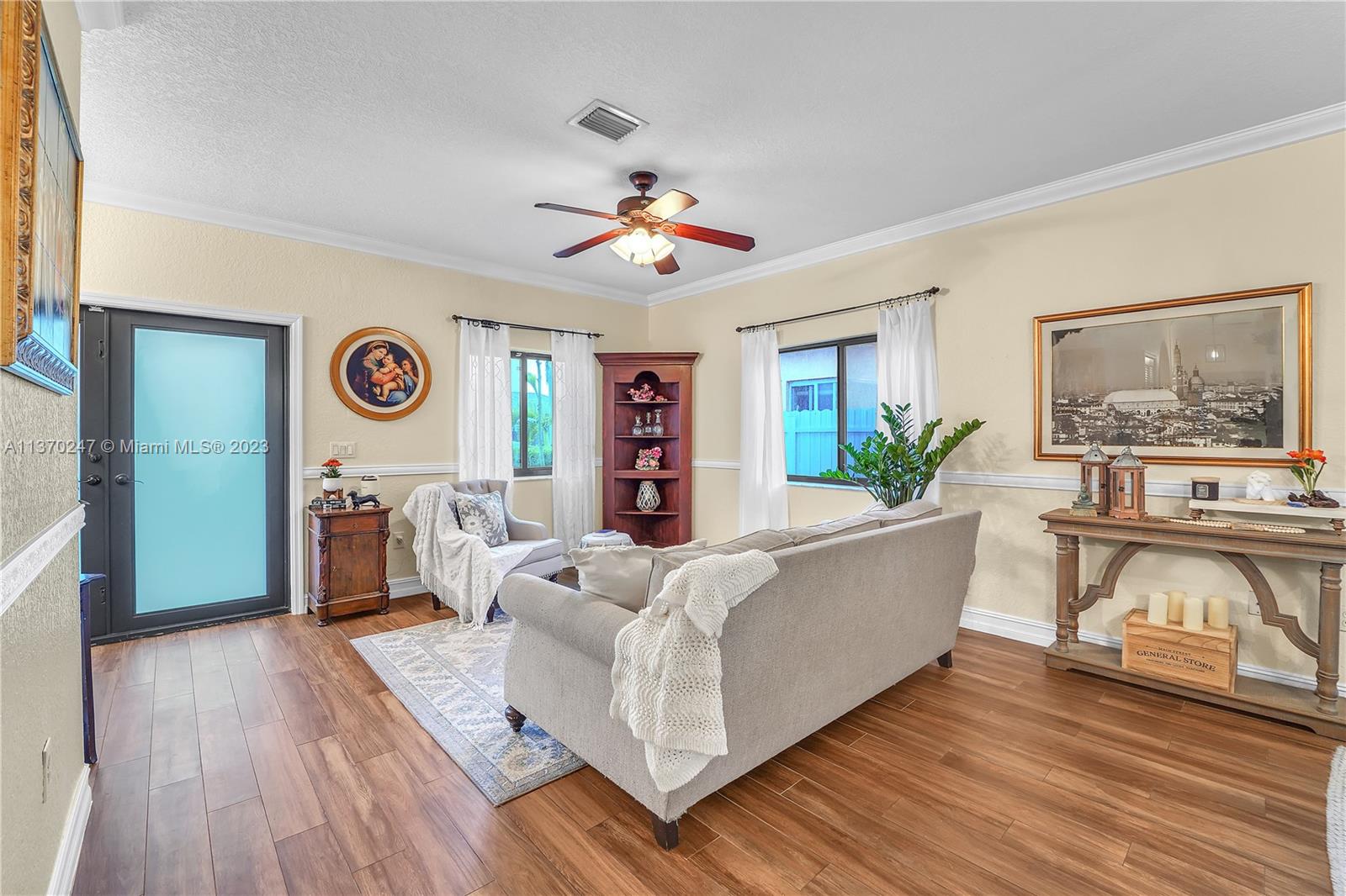 JEANNIE FOREST - Residential