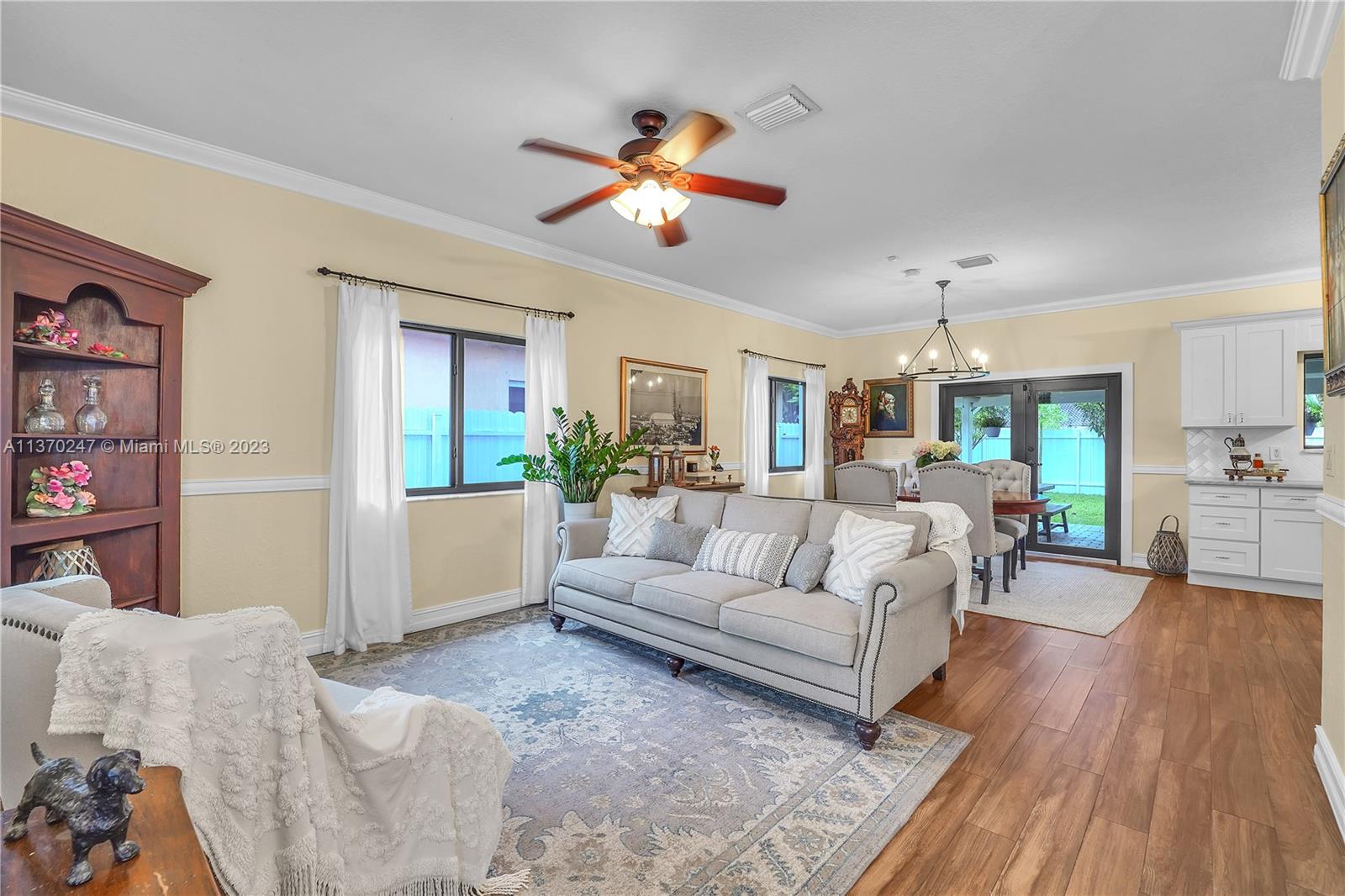 JEANNIE FOREST - Residential