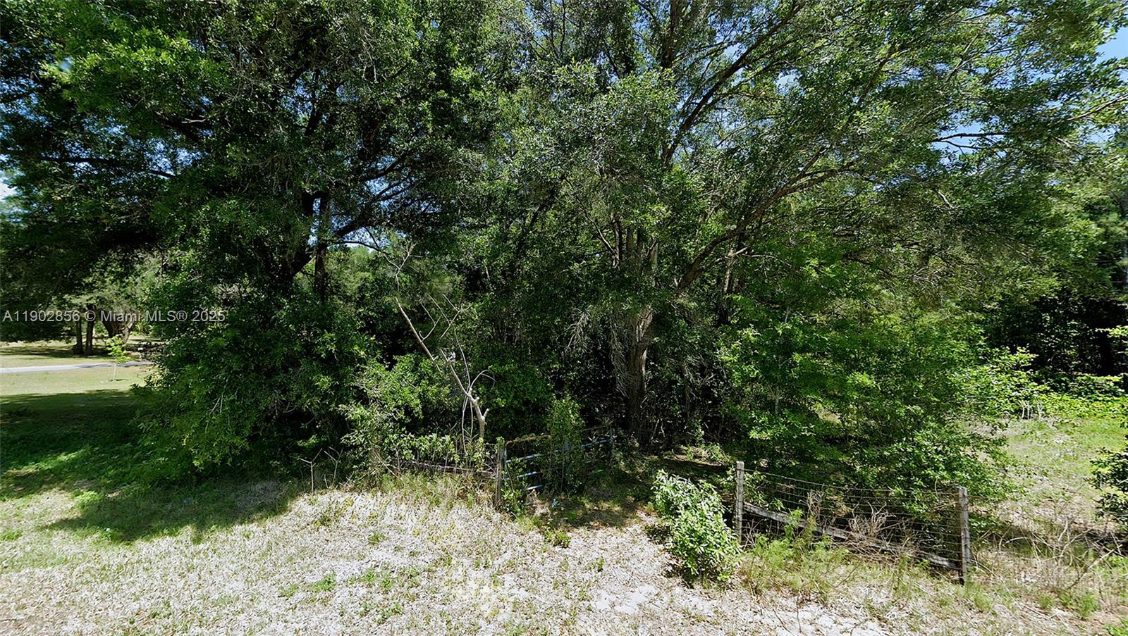 RAINBOWS END ESTATES - Land